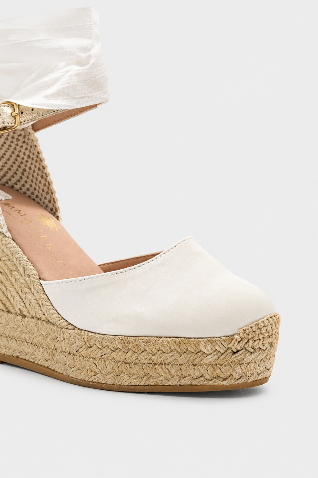 LOLA - Ivory