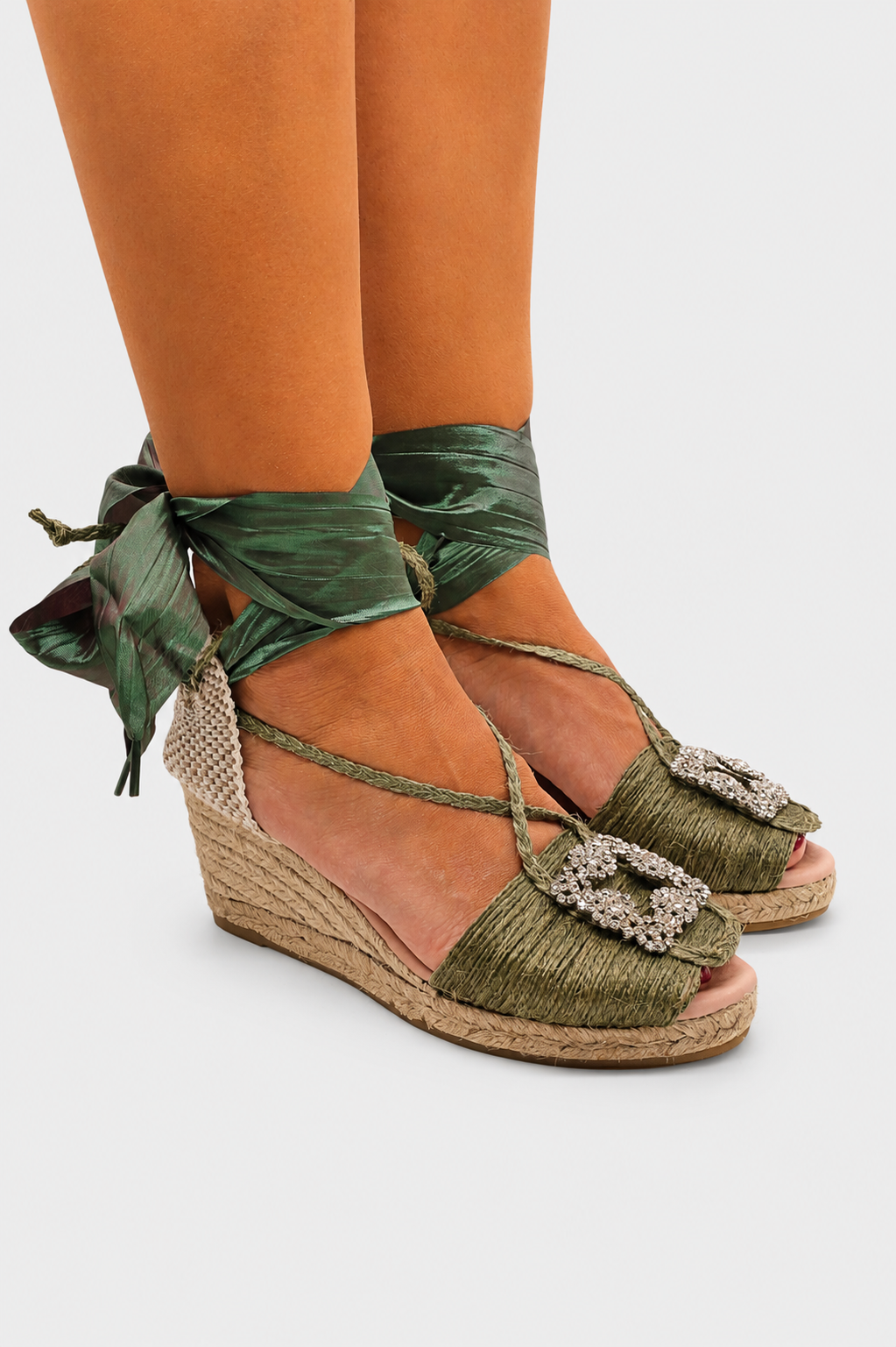 Personaliza tu Linette con broche fiesta