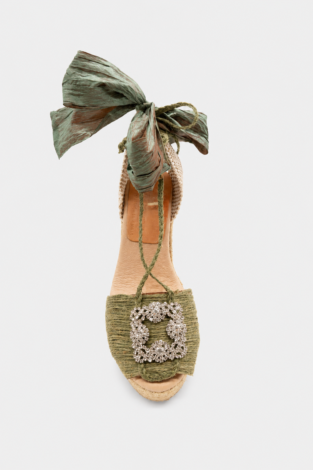 Personaliza tu Linette con broche fiesta