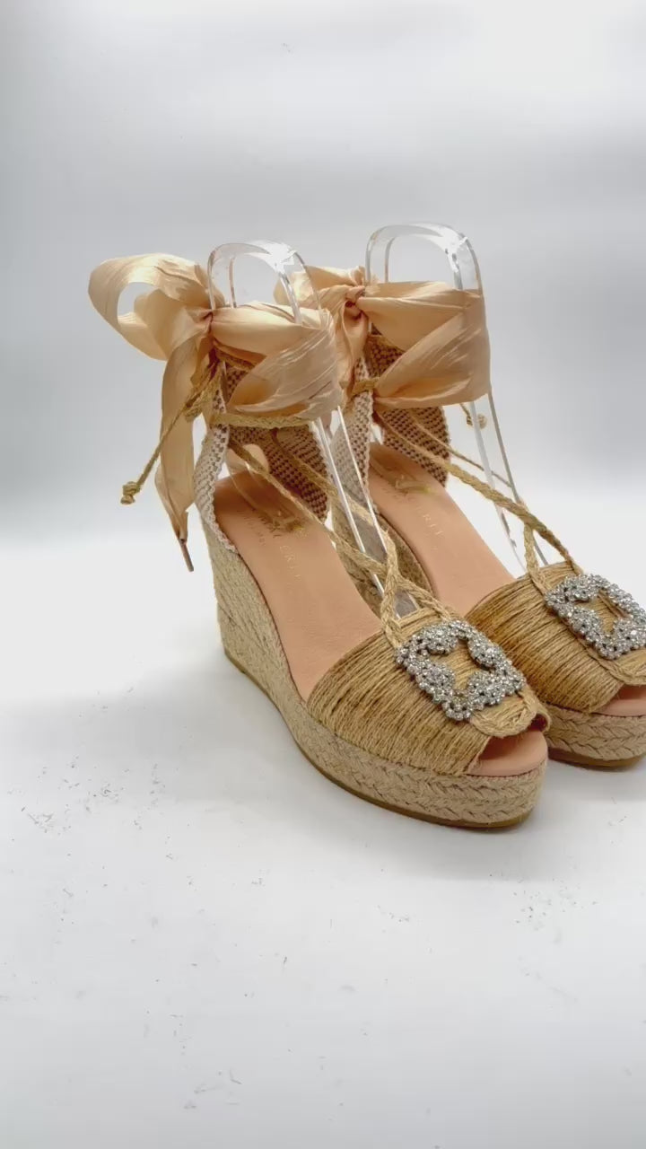 Personaliza tu Linette con broche fiesta